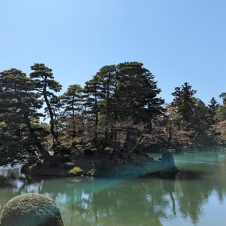 الشقق الفندقية كانازاوَفي  ゆいまーるeast - Yuimaru East المظهر الخارجي الصورة